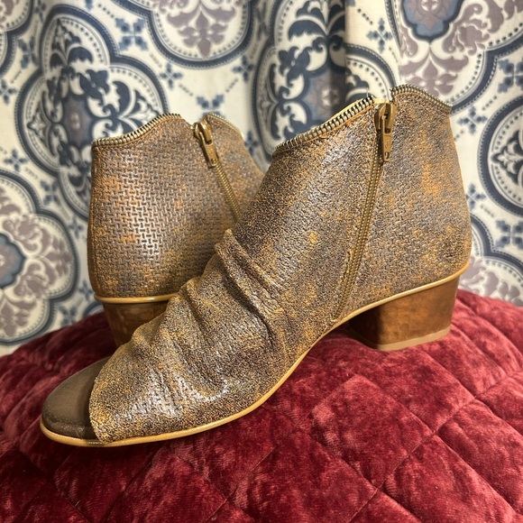 Women’s Unity in Diversity Sage Zipper Bootie Sandal tan & Black Leather size 39 - Picture 7 of 9